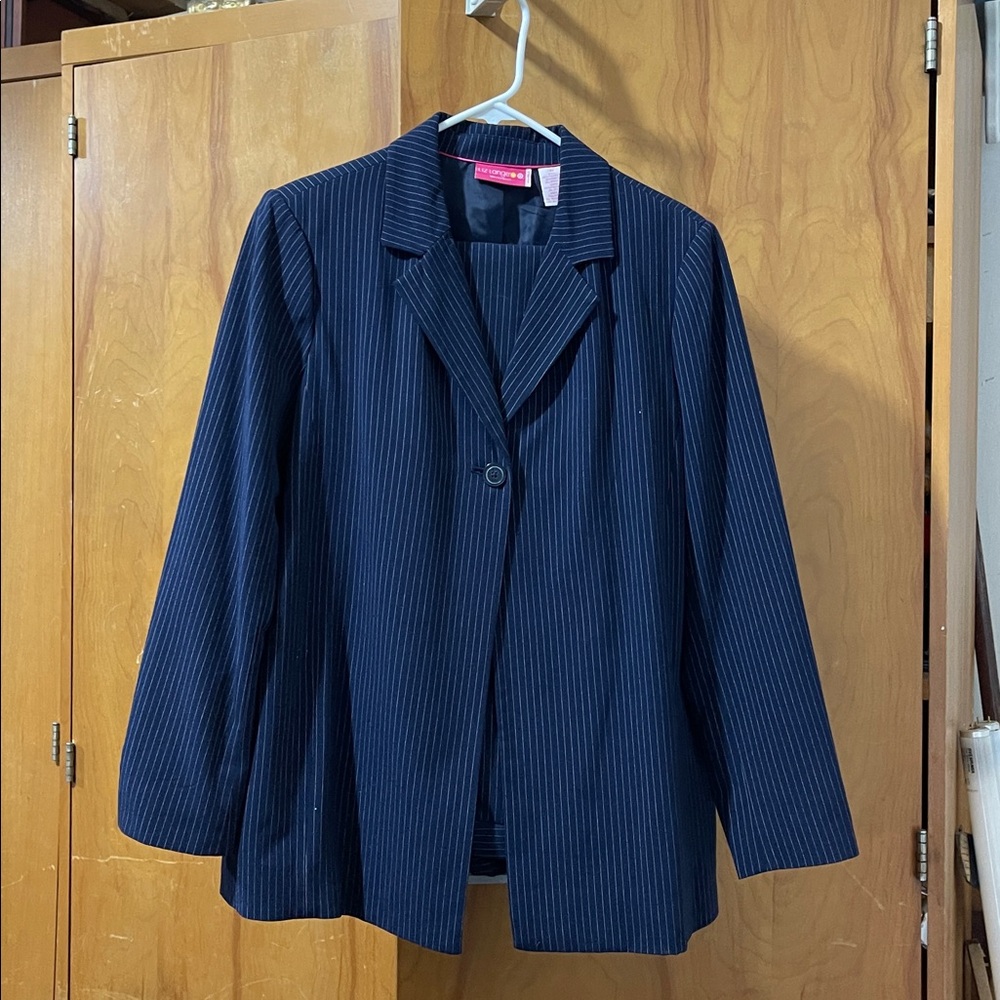 Liz Lange Navy Pinstripe Blazer